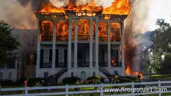 Fire destroys former La. sugar plantation mansion