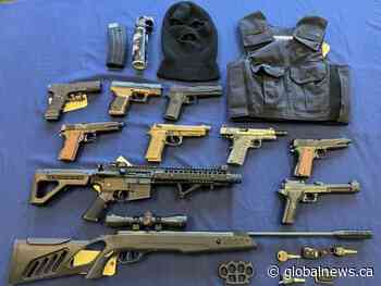 N.B. man charged with robbery, had guns and stolen police badge: RCMP