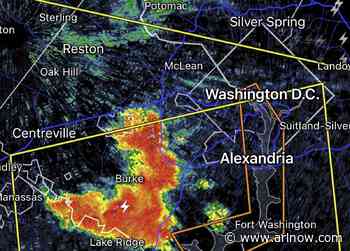 NEW: Severe Thunderstorm Warning issued for southern Arlington