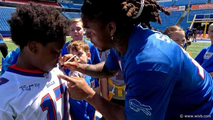'Play 60' event connects students and Bills players