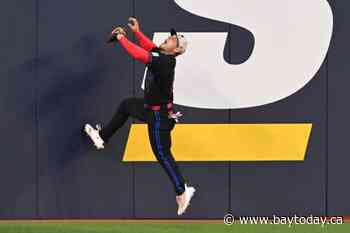 Struggling slugger Anthony Santander stays on Blue Jays' bench in close 5-4 loss