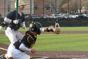 Yorktown extends winning streak against Arlington baseball rival
