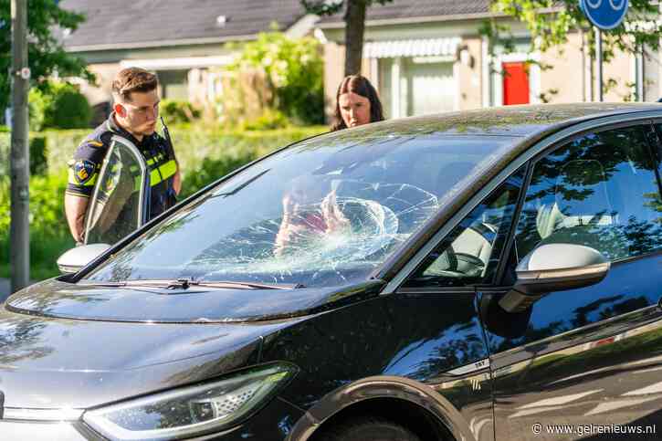 Fietser aangereden op oversteekplaats in Arnhem