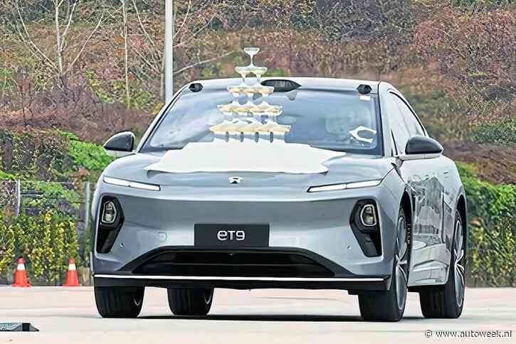 Test: Nio ET9 - Rijden met champagnepiramide op de neus