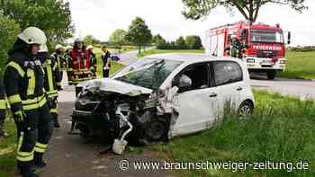 Unfall im Kreis Wolfenbüttel: Auto überschlägt sich