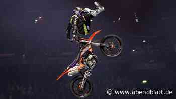 „Masters of Dirt“ in Hamburg: Plötzlich fliegt ein Motorrad über mir