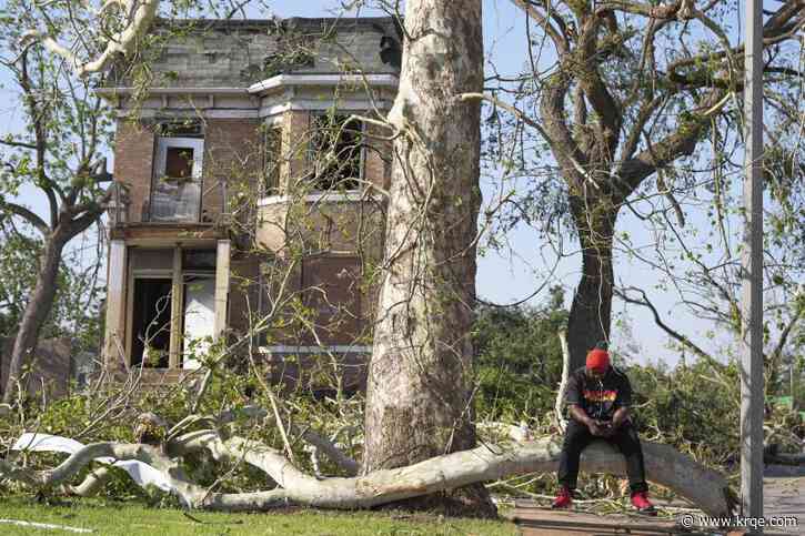 Severe weather leaves several dead in parts of U.S.