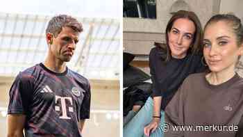 Lisa Müller posiert während Bayern-Spiel mit Cathy Hummels