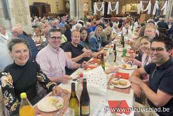 En plots zit deze kerk helemaal vol: “Het moet een traditie worden”
