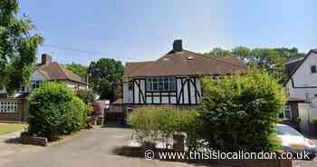 All the new Greenwich planning applications including cutting down oak tree