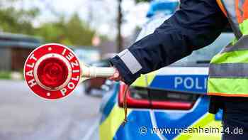 Mit kaputtem Mercedes über A8 „geschlichen“ – und Anhalteversuche der Polizei ignoriert