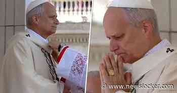 Paus Leo XIV zichtbaar geëmotioneerd tijdens inauguratie