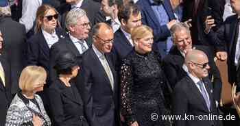 Papst-Ticker: Papst rügt in Rede Kapitalismus und Krieg +++ Merz bei Amtseinführung in Rom