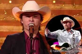 John Foster's Salutes Toby Keith During American Idol Finale