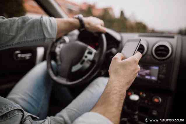 Boete en rijverbod voor vrachtwagenbestuurder die ongeval filmt