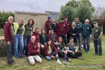 Innovatief voedselbos viert vijfjarig bestaan met filosofische zitbank: “Geen wifi, maar we garanderen échte verbinding”