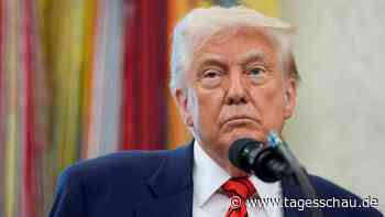 Telefonat mit Putin: Trump spricht von "Gesprächen im Vatikan"