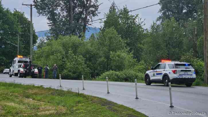 Vehicle spins into ditch on Chilliwack River Road Monday morning