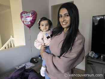 Surrey nurse on maternity leave donates breast milk to help tiniest patients