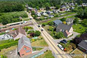 Spoorwegovergang twee weken afgesloten voor auto’s