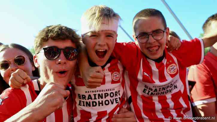 De huldiging van PSV zit erop, gelukkig hebben we de foto's nog