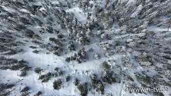 Nach Sturz von Klippe: Vermisste Wanderin überlebt wochenlang in eisiger Wildnis