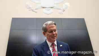 Donald Trump: „Schluckt die Zölle“ – Trump wettert gegen Walmart und Amazon