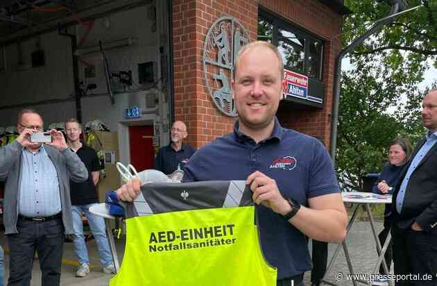 FW Lehrte: Neues AED-Gerät für die Freiwillige Feuerwehr Ahlten - die 2024 gegründete First Responder-Einheit hat sich bewährt