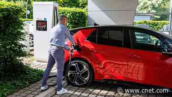 2 in 4 Cars Sold Worldwide Will Be EVs by 2030. US Drivers, You've Got Some Catching Up to Do