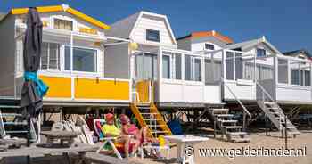 Zeeuwse strandslaaphuisjes over de kop met prijzen van drie ton