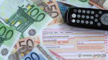 18,36 Euro weniger Belastung: Wer kann sich vom Rundfunkbeitrag befreien lassen?