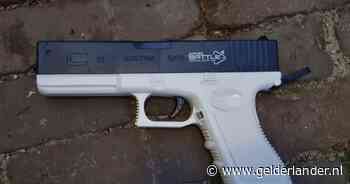 Agenten richten hun dienstwapens op jongeren met ‘pistool’: ‘We kunnen het risico gewoon niet nemen’