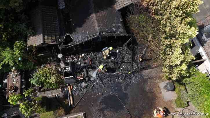 Complete wellness in tuinhuis verwoest door brand