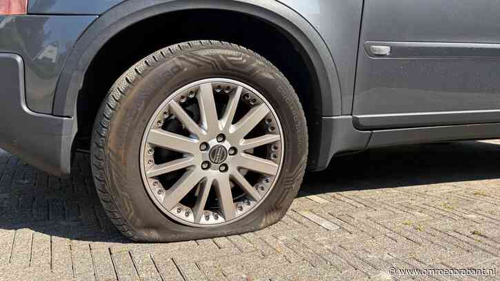 Grote auto, platte band: internationale actiegroep slaat toe in deze wijk