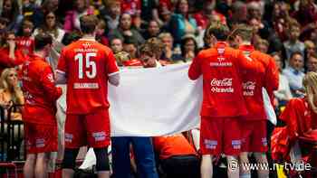 Herzflimmern bei Christian Berge: Trainer kollabiert im Finale, geschockte Spieler holen den Titel