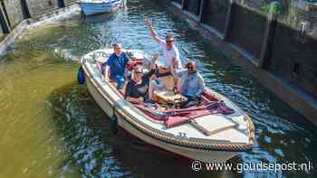 Heen en weer varen tussen Gouda en Reeuwijk tijdens Doorvaardag op zaterdag 21 juni