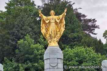Heilig Hartbeeld straalt met nieuwe gouden laag als nooit tevoren