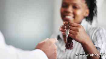 Ifo Geschäftsklima: Deutsche Wirtschaft fasst langsam Tritt