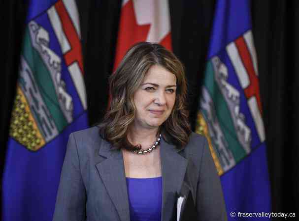 Premier Smith visits rural Alberta to lend voice to local byelection candidate