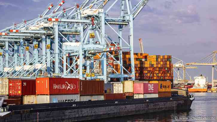 Evofenedex roept Den Haag op wachttijden Rotterdamse haven aan te pakken