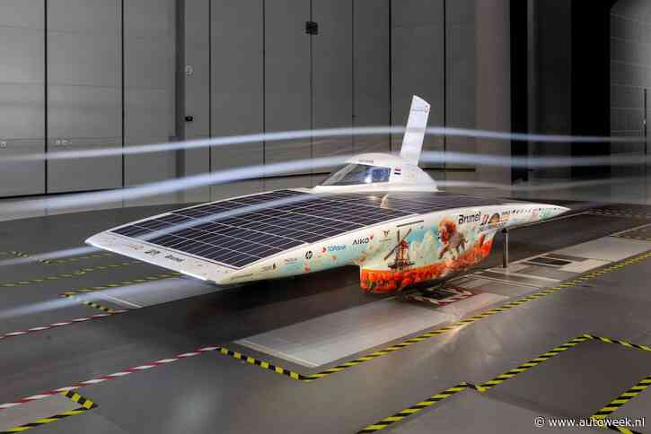 Nieuwe Nederlandse zonneauto rijdt niet alleen op zonnekracht