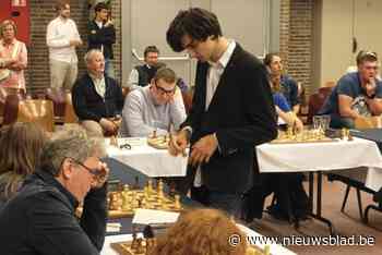 Jonge Belg zet wereldrecord op zijn naam tijdens feestweekend van schaakclub Karpov: “Het respect onder de spelers was groot”