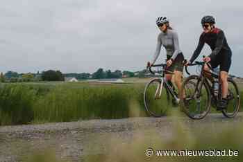 Vlassafari Offroad laat avonturiers met nieuwe route bloeiende vlasvelden ontdekken