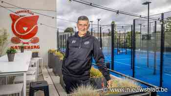 Thierry Courtois kreeg padelmicrobe te pakken bij zoon in Madrid: “Thibaut is bezig met de aanleg van een terrein”