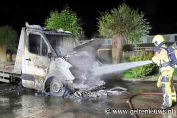 Cabine van autoambulance uitgebrand