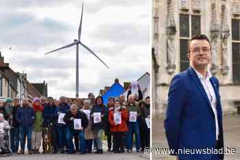 “Een kafkaiaanse kronkel, in heel Vlaanderen staat geen enkele windmolen zo dicht bij woonkern”: Brugge in beroep tegen Spiegelmolen