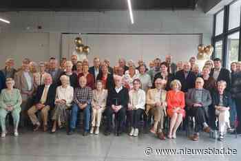 Alle jubilarissen in de bloemen gezet