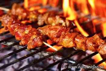 Bewoner appartementsgebouw dooft met tegenzin barbecue na brandmelding