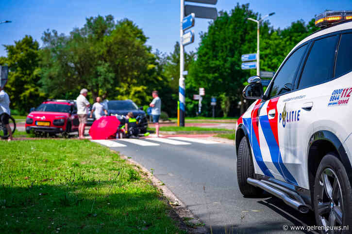 Fietser gewond bij aanrijding op rotonde, automobilist meldt zich later