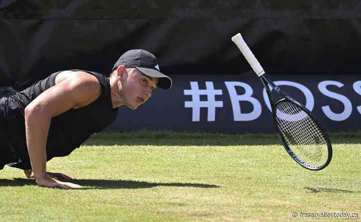 German teenager Engel’s historic run ends in straight-set loss to Auger-Aliassime